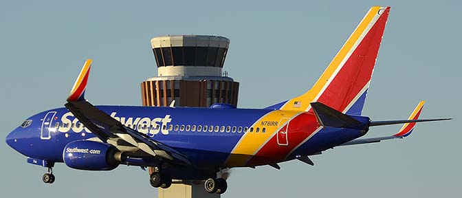 Southwest Boeing 737-7H4 N761RR, Phoenix Sky Harbor, December 27, 2015